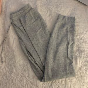 WAFFLE KNIT ARITZIA JOGGERS!!